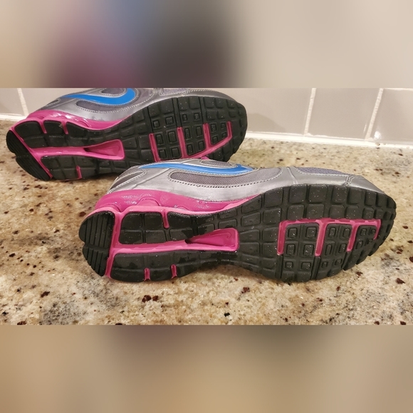Nike REAX Run 8‎ athletic shoes, Size 6.5, Silver and Purple - Picture 6 of 9